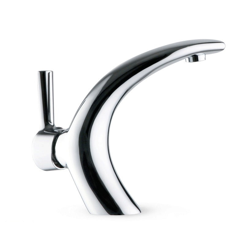 Curved chrome single-lever basin faucet