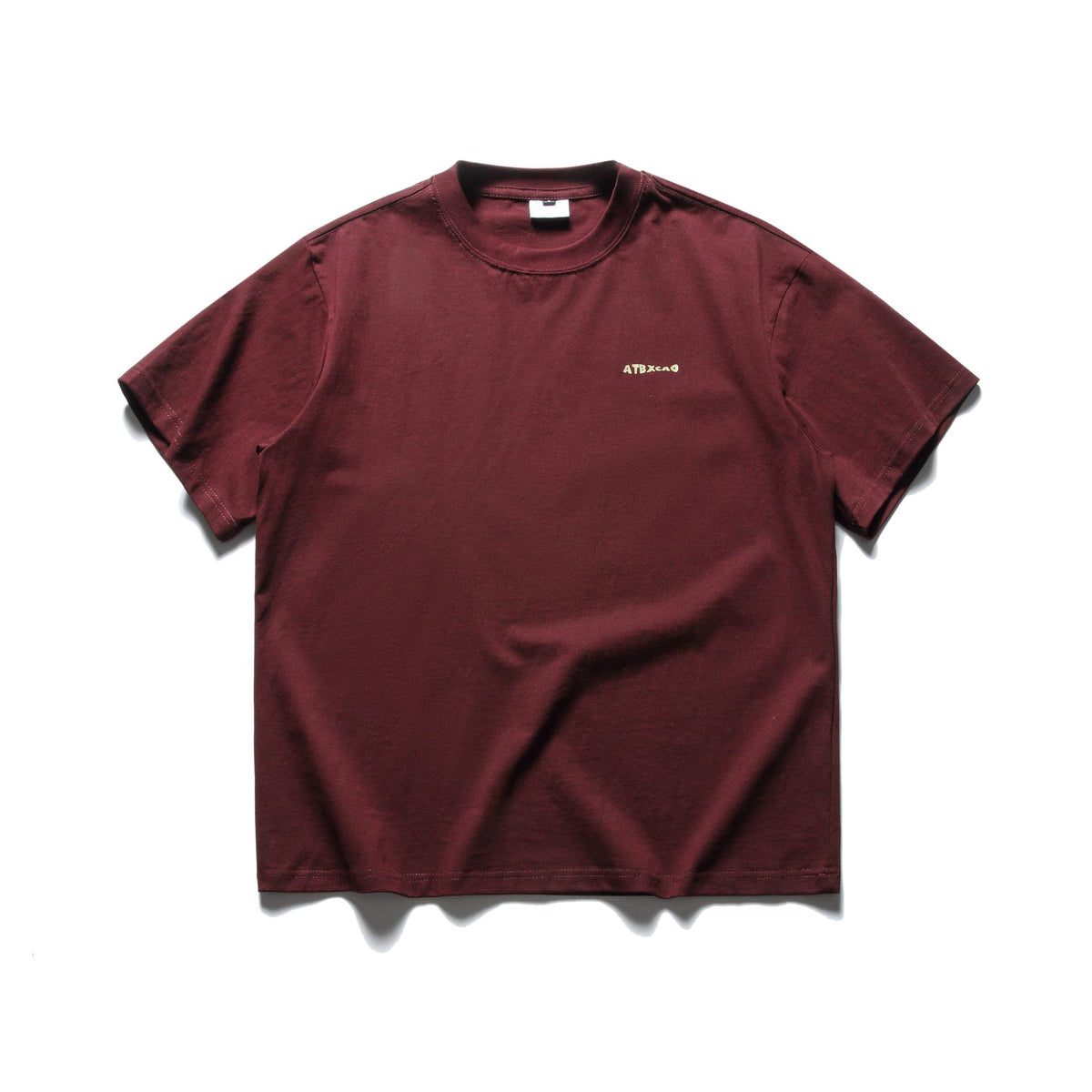 Burgundy short-sleeve crew-neck T-shirt